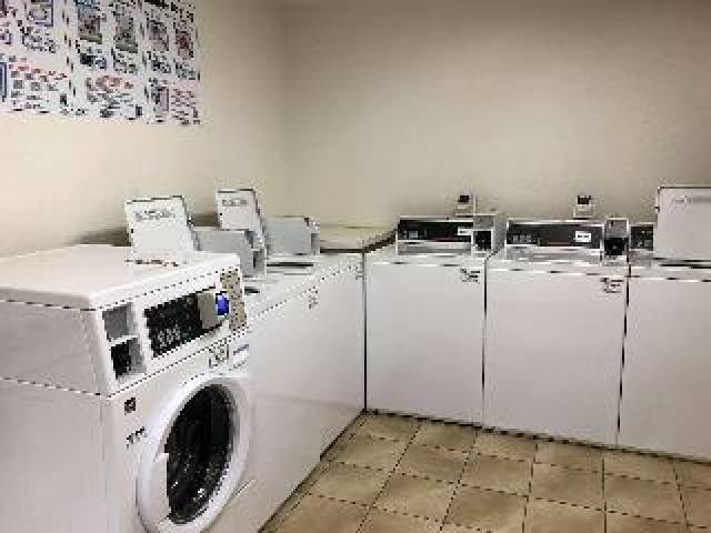 Desportos y Entretenimento
