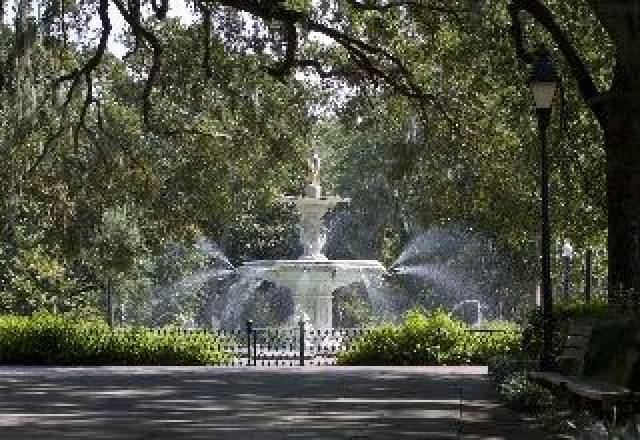Desportos y Entretenimento