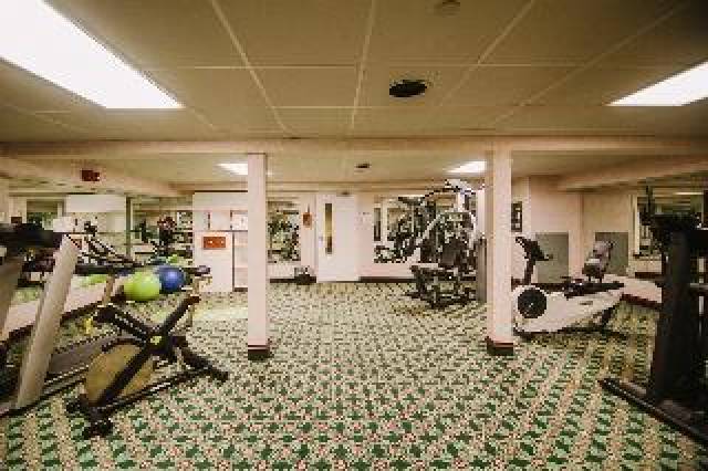 Desportos y Entretenimento