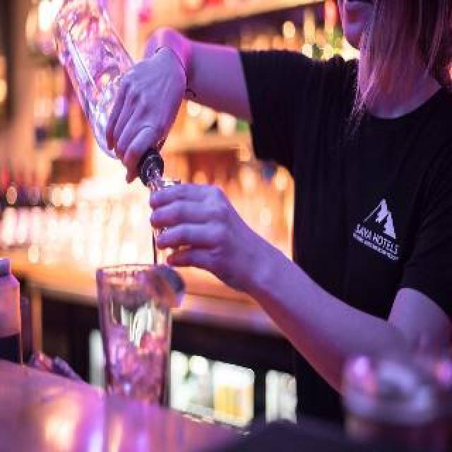 Bar