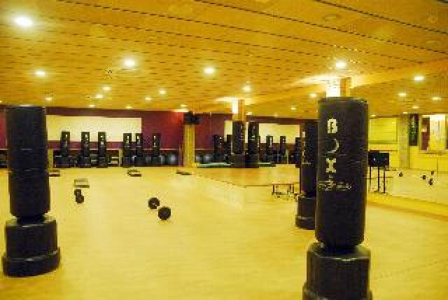 Desportos y Entretenimento