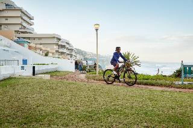 Desportos y Entretenimento