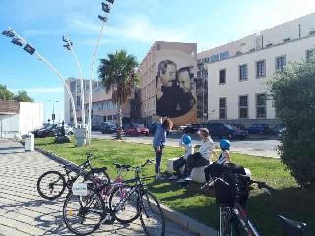 Desportos y Entretenimento