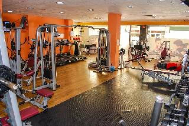 Desportos y Entretenimento