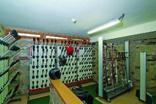 Desportos y Entretenimento
