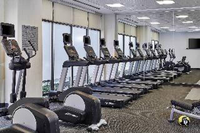 Desportos y Entretenimento