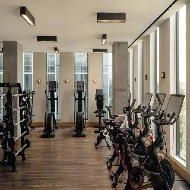 Desportos y Entretenimento