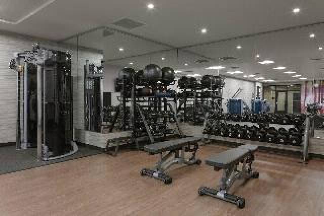 Desportos y Entretenimento