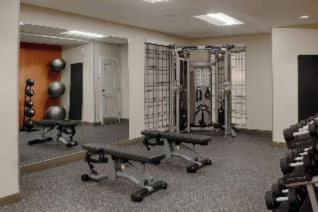 Desportos y Entretenimento