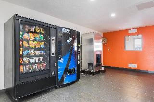 Desportos y Entretenimento