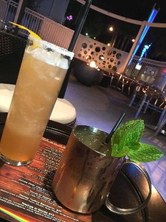 Bar