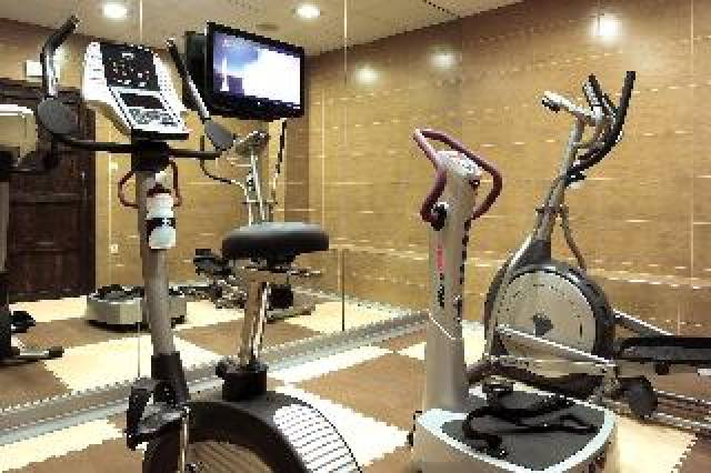 Desportos y Entretenimento