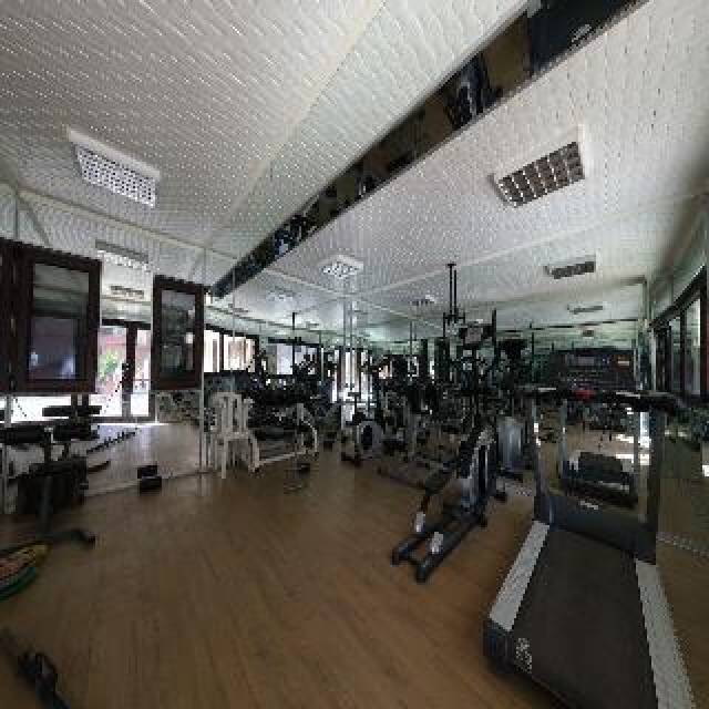 Desportos y Entretenimento