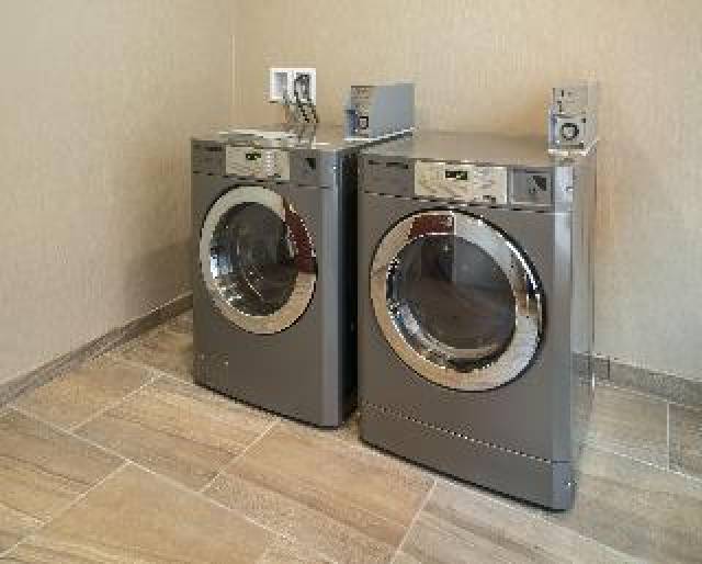 Desportos y Entretenimento