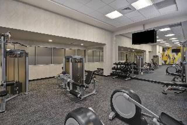 Desportos y Entretenimento