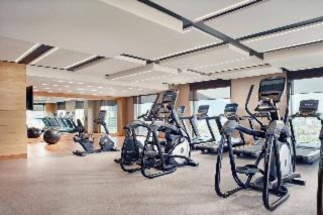 Desportos y Entretenimento