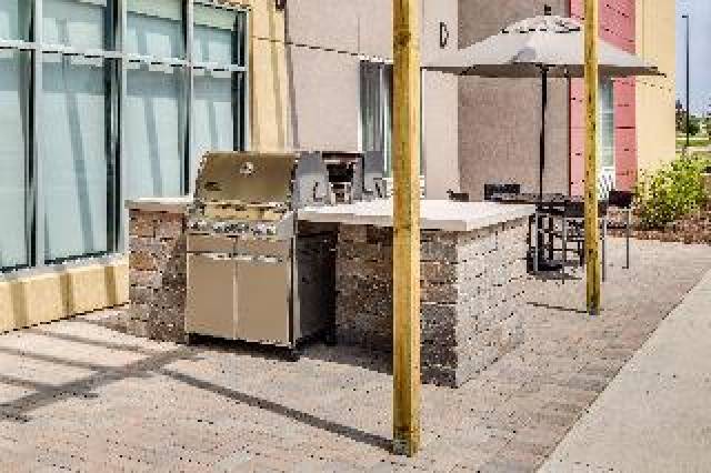 Desportos y Entretenimento