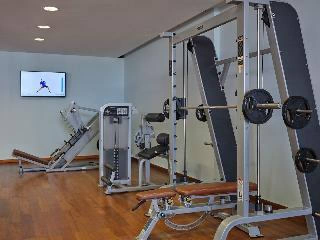 Desportos y Entretenimento