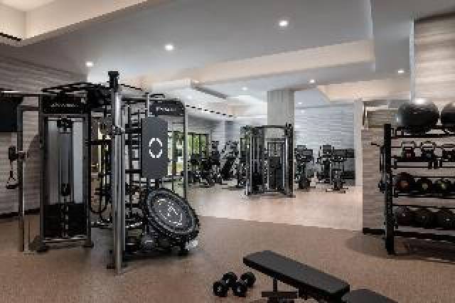 Desportos y Entretenimento
