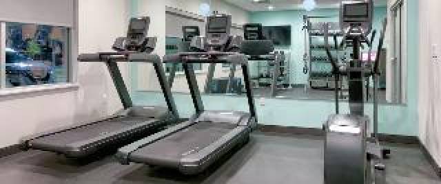 Desportos y Entretenimento