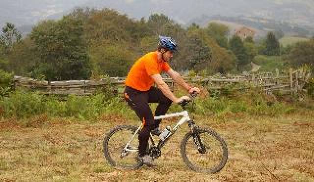Desportos y Entretenimento
