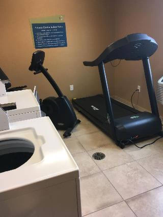 Desportos y Entretenimento
