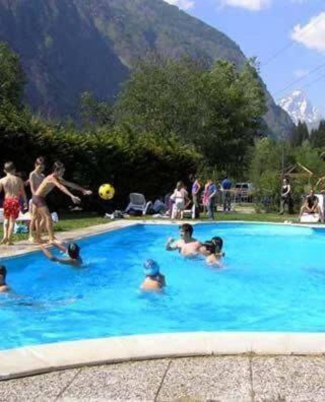 Desportos y Entretenimento