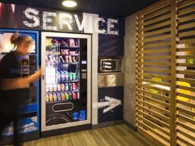 Desportos y Entretenimento