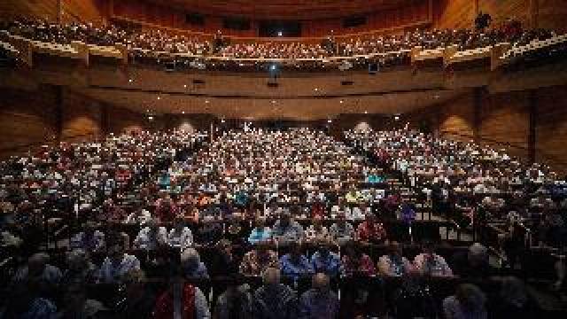 Desportos y Entretenimento