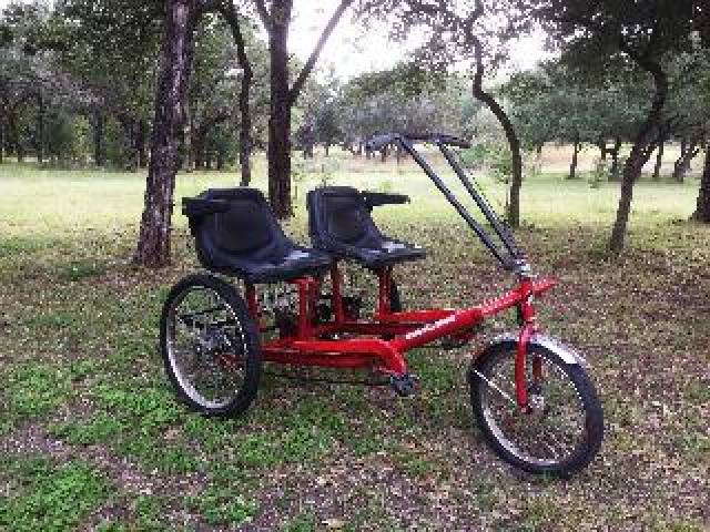 Desportos y Entretenimento