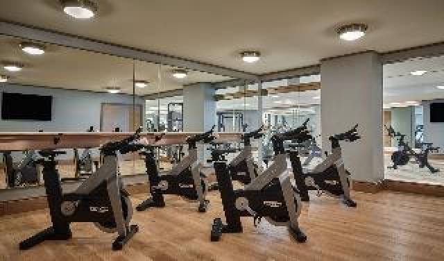 Desportos y Entretenimento