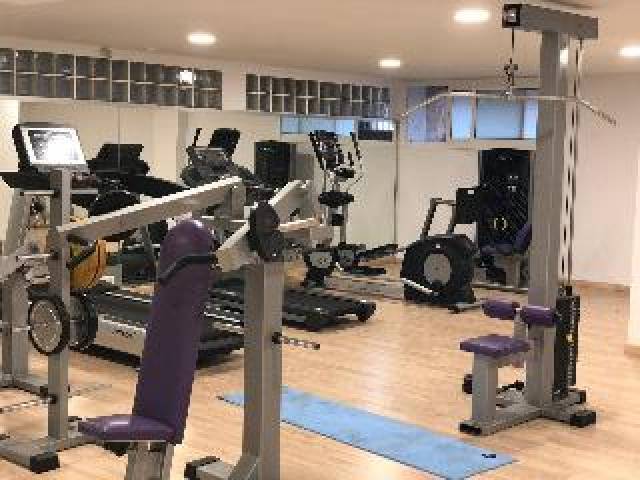 Desportos y Entretenimento