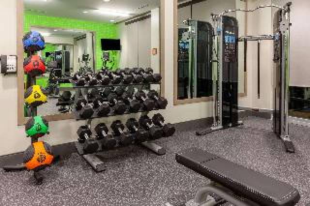 Desportos y Entretenimento