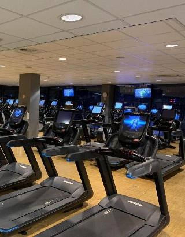 Desportos y Entretenimento