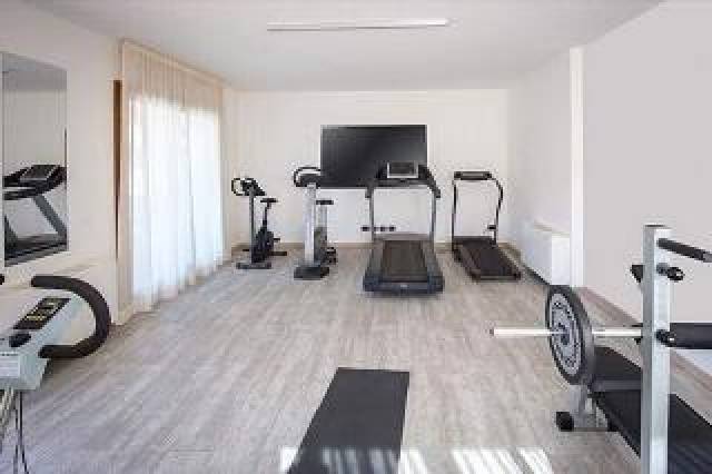 Desportos y Entretenimento