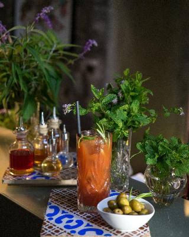 Bar
