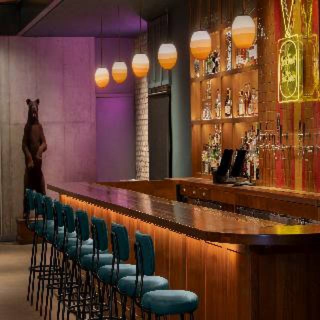 Bar
