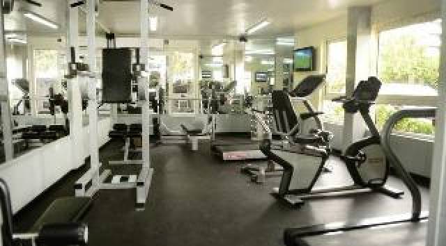 Desportos y Entretenimento