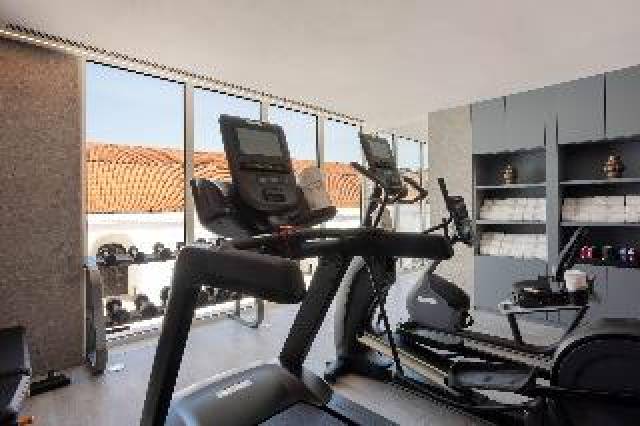 Desportos y Entretenimento