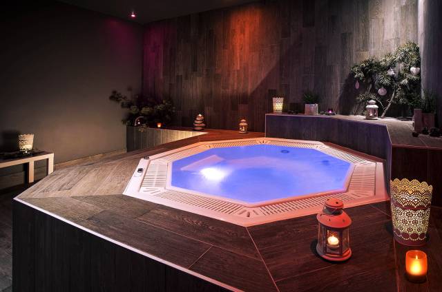 Jacuzzi