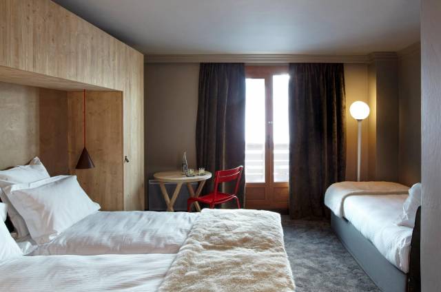 Quarto Superior duplo com cama extra