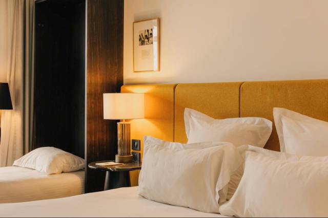 Duplo superior com cama extra