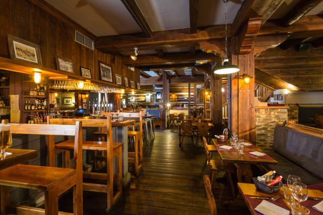 Bar