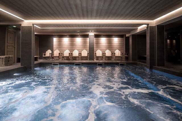 Piscina interior