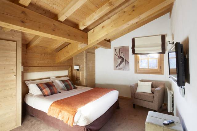 Suite	Superior