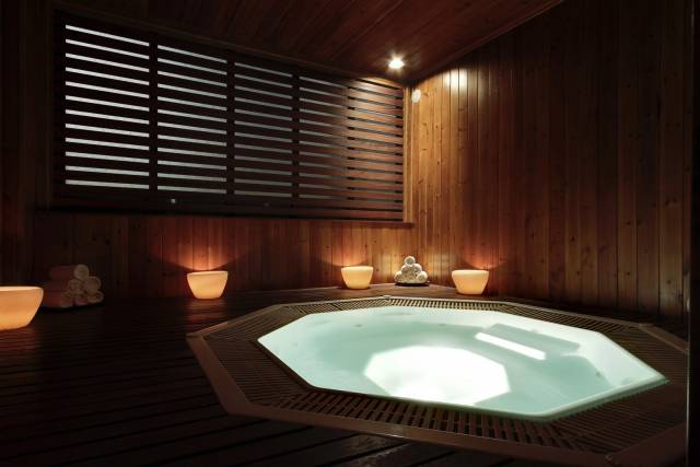 Jacuzzi