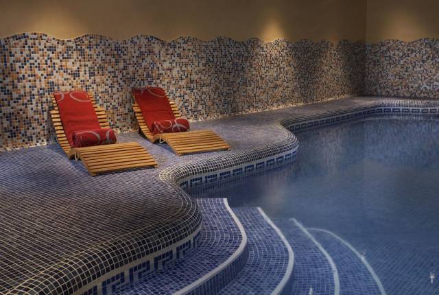 Piscina interior