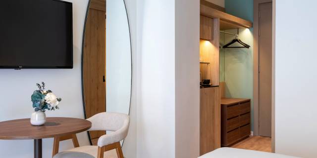 Quarto Duplo Melia