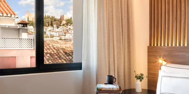 Quarto The Level Vista Alhambra