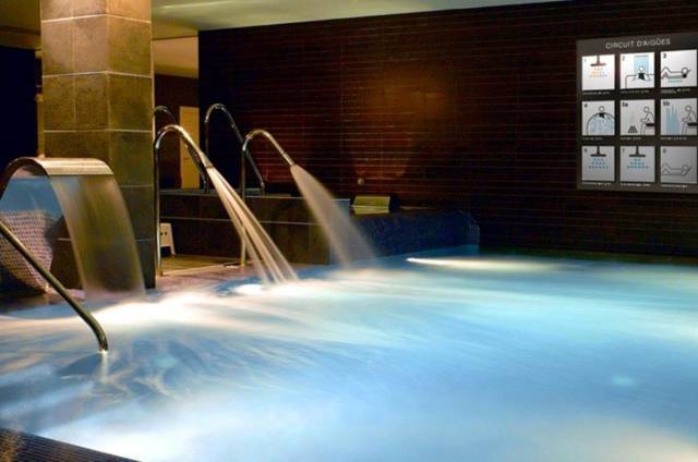 Piscina interior